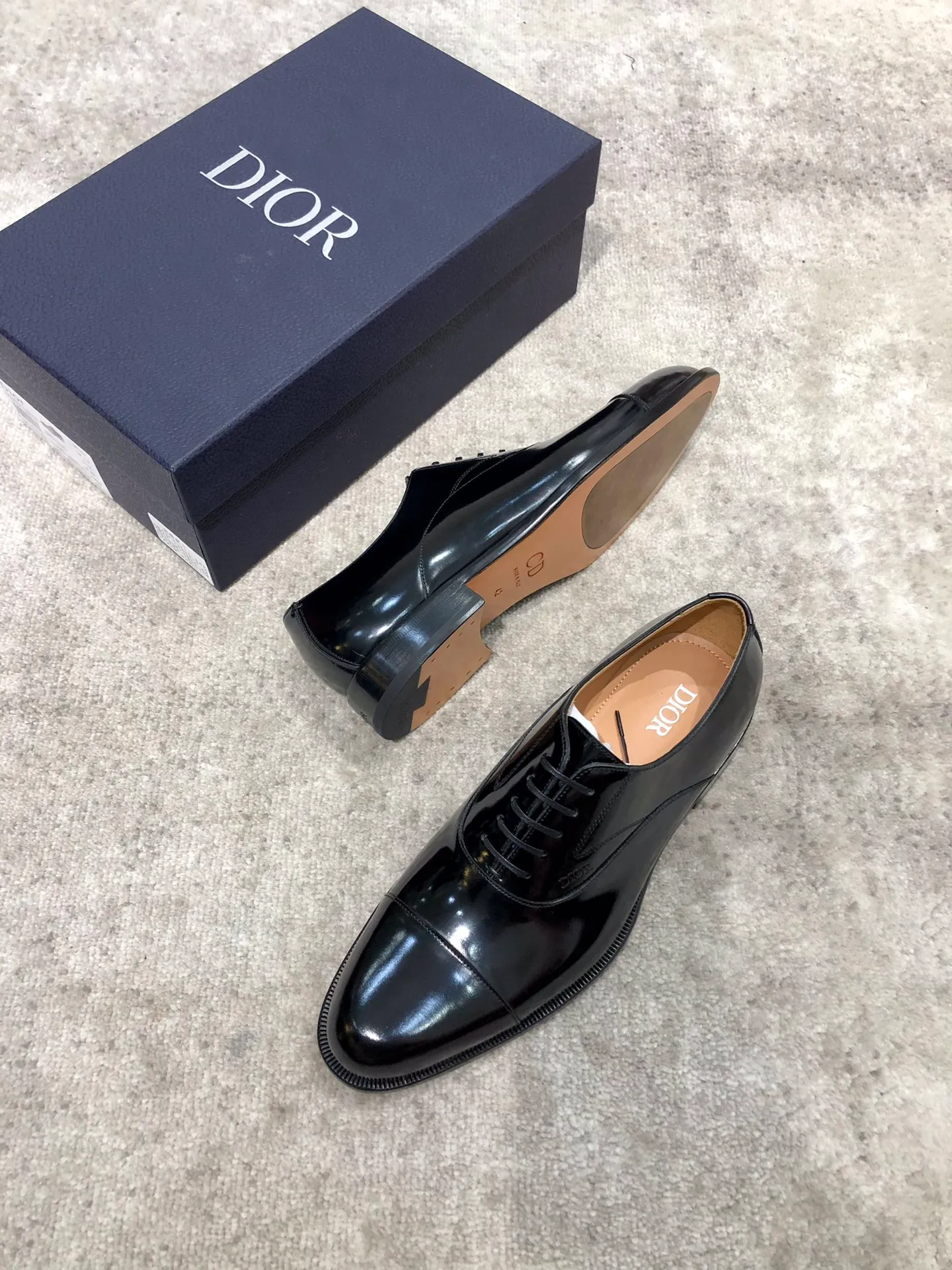 Men's shoes 💰960 Dior's new counters are on sale at the same time, with imported cowhide uppers, water-dyed cowhide lining, genuine leather outsole, impeccable details, standard size 38-44,